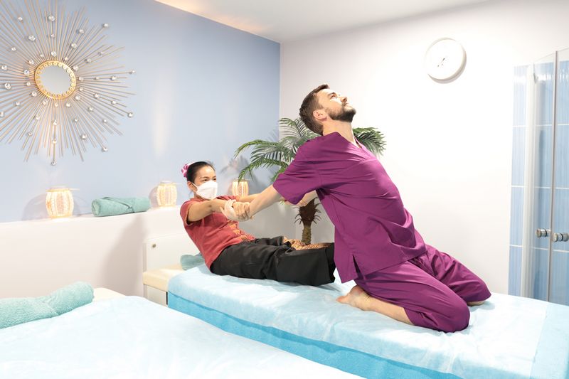 Массаж и его преимущества для организма: мы понимаем разницу между традиционным и лечебным массажем.